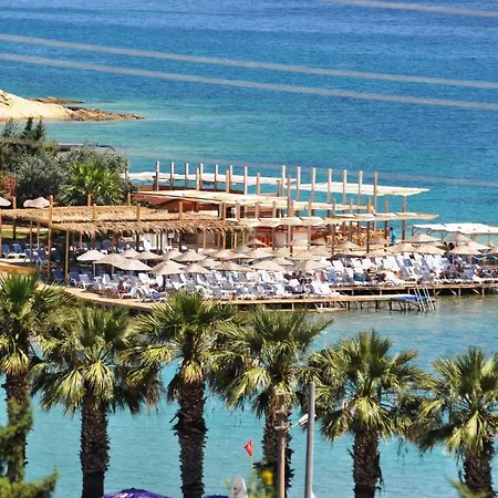 Hotel Ladin Cesme