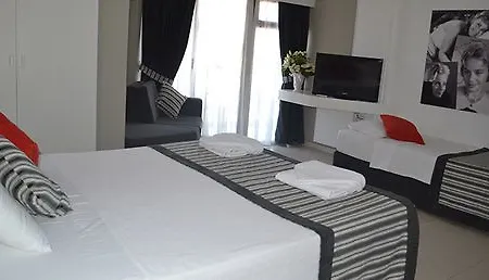 Ladin Hotel
